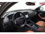 Jaguar F-Pace bei Gebrauchtwagen.expert - Abbildung (3 / 8)